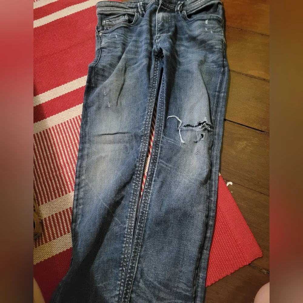 Diesel - Picture 2 of 16